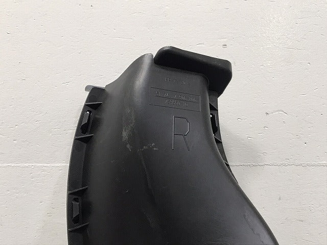 新品!1シリーズ E81/E87 純正 右 フロント エアダクト 51.74 7 906 806 51747906806 BMW(126100)
