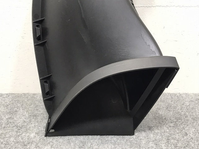 新品!1シリーズ E81/E87 純正 右 フロント エアダクト 51.74 7 906 806 51747906806 BMW(126100)