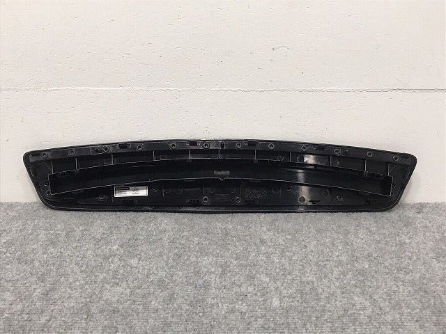 新品!Cクラス W205/2019-2020 純正 リア ハウマウントストップランプカバー A205 820 0260 20582002609051 素地 メルセデスベンツ(126132)