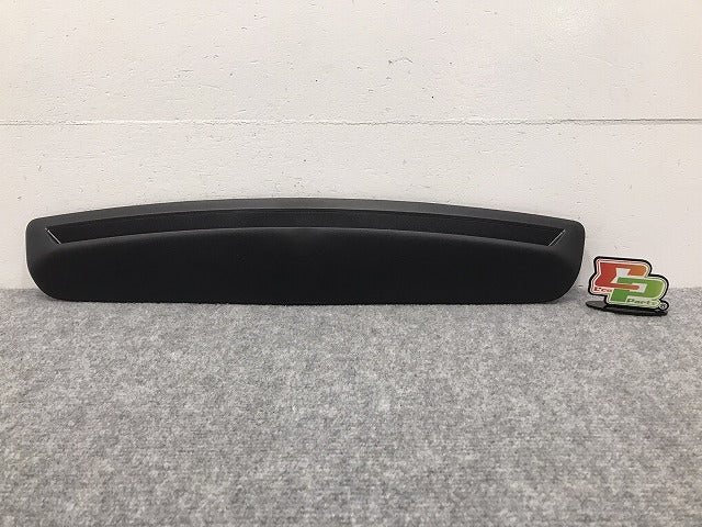 新品!Cクラス W205 純正 リア ハイマウントランプカバー A205 820 0060 20582002609051 素地 メルセデスベンツ(126135)