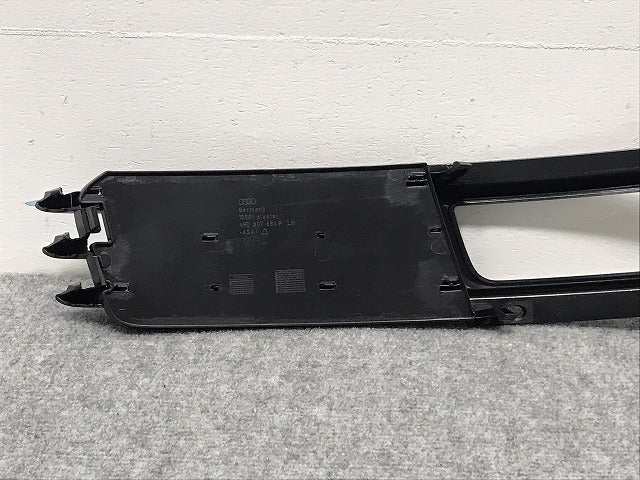 新品!A6(C6)2009-2011 純正 左 フロント フォグカバー/フォグランプカバー 4F0 807 681 P 4F0807681P01C アウディ(126169)