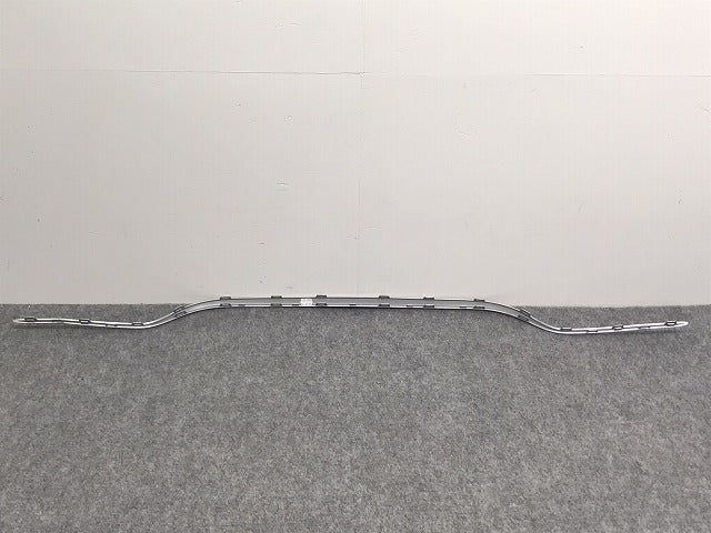 新品!Cクラス W205/2017-2018 純正 リア バンパーモール A 205 885 26 21 2058852621 メルセデスベンツ(126182)