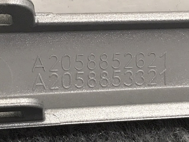 新品!Cクラス W205/2017-2018 純正 リア バンパーモール A 205 885 26 21 2058852621 メルセデスベンツ(126182)