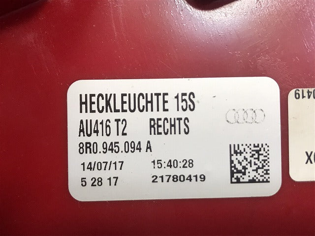 新品!Q5 8R系 純正 前期 右 テールランプ/ライト/レンズ LED 8R0.945.094 A 8R0945094A アウディ(126206)