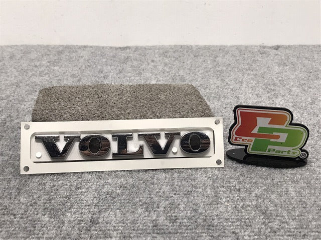 新品!C30/V40/S40/V50 2004-2008 純正 リア エンブレム 30661222 ボルボ(126215)