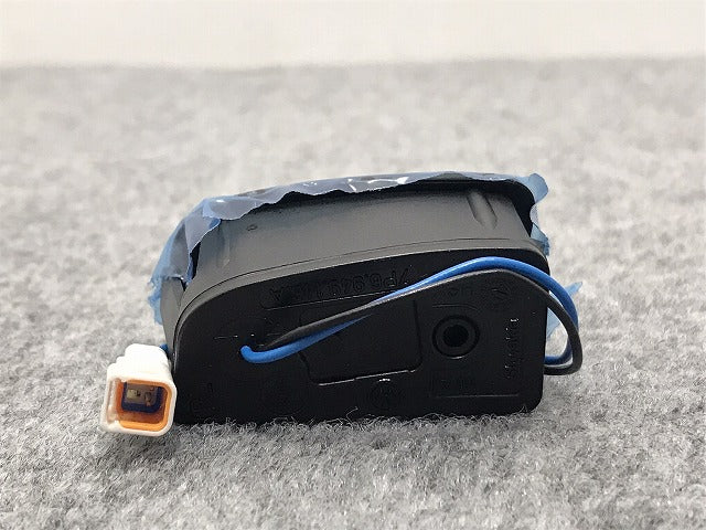 新品!トゥアレグ 7P 系/2011-2017 純正 右 ドアミラー レーンチェンジアシストランプ 7P6949146A 7P6949146A フォルクスワーゲン(126221)