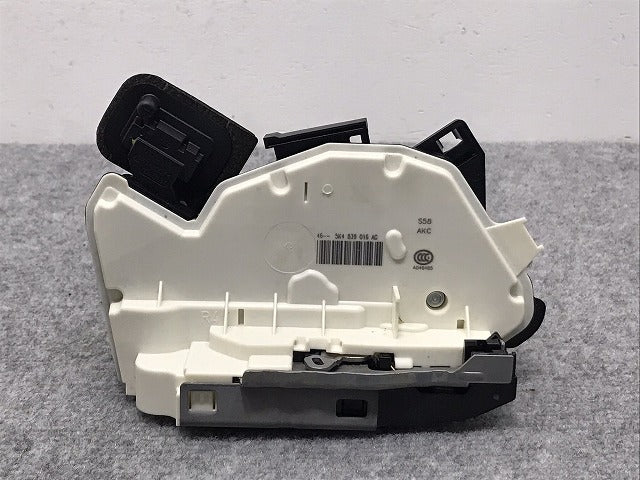 新品!ゴルフ7/GOLF VII 純正 右 リアドアロック 5K4 839 016 AG 5K4839016AG フォルクスワーゲン(126236)