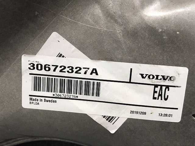 新品!V70/S60 SB系/2005-2009 純正 リアマフラー 30672327A 30672327 ボルボ(126239)