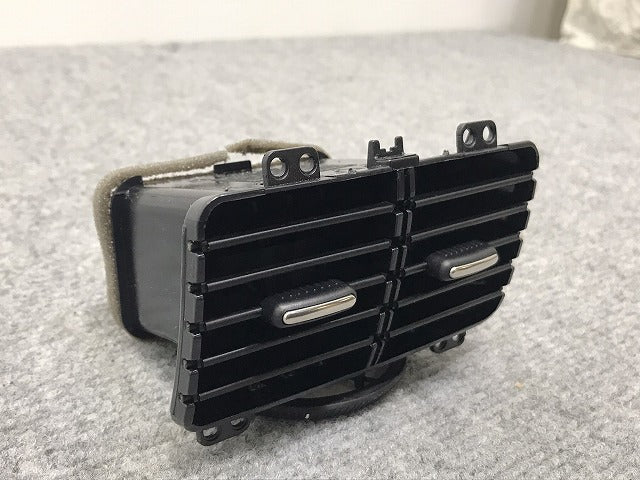 新品!ジェッタ/ゴルフ 1K/2004~2010 純正 ｴｱｺﾝ吹き出し口 1K0 819 203 A 1K0819203A71N フォルクスワーゲン(126241)