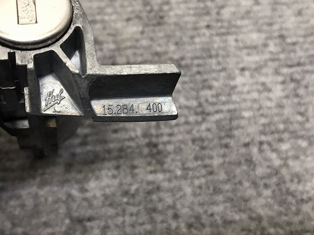 新品!X5シリーズ E53/2000-2007 純正  ドアキーシリンダー 15.284. 400 51217035422 BMW(126250)
