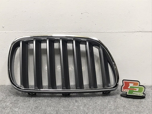 新品!X3シリーズ E83/2006-2011 純正 右 フロント グリル 51113420088 51113420092 BMW(126251)