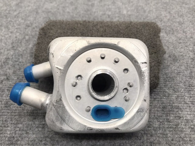 新品!ビートル/ゴルフ 1999-2009 社外 エンジンオイルクーラー 31110 028117021L フォルクスワーゲン(126272)