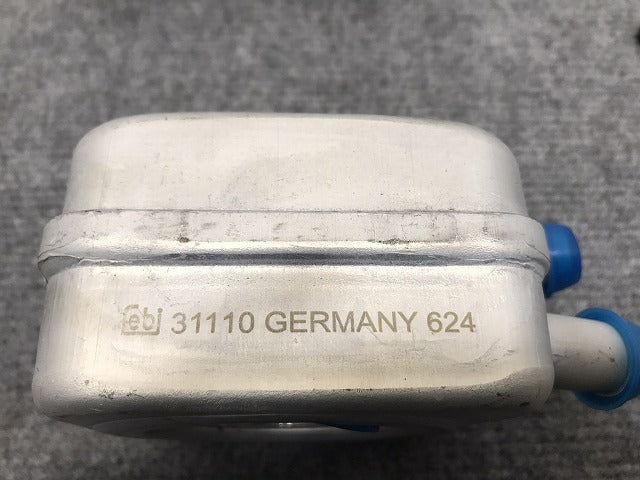 新品!ビートル/ゴルフ 1999-2009 社外 エンジンオイルクーラー 31110 フォルクスワーゲン(126274)