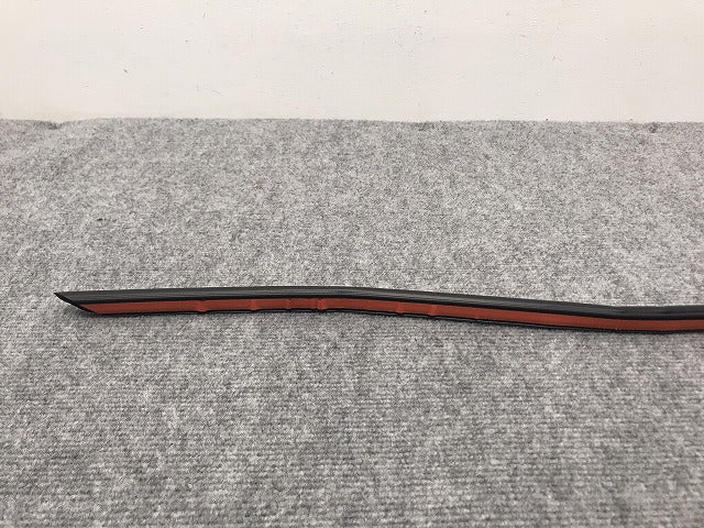 新品!7シリーズ E65/2000-2007 純正 左リア ドア ロアシール 51228223763 BMW(126280)