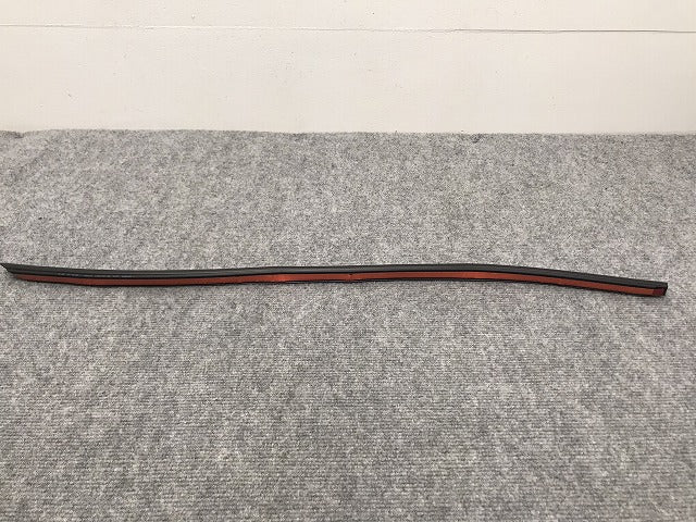 新品!7シリーズ E65/2000-2007 純正 左リア ドア ロアシール 51228223763 BMW(126283)