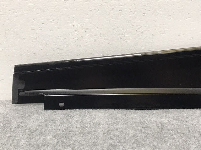 新品!Sクラス W221/2005y-2013y 純正 左リア ドア サッシュカバー A221 690 13 87 2216901387 ブラック ソリッド メルセデスベンツ(126287)