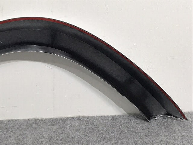 新品!GLクラス X166 純正 左フロントフェンダーアーチモール/オーバーフェンダー A166 884 61 22 16688461229775 メルセデスベンツ(126312)