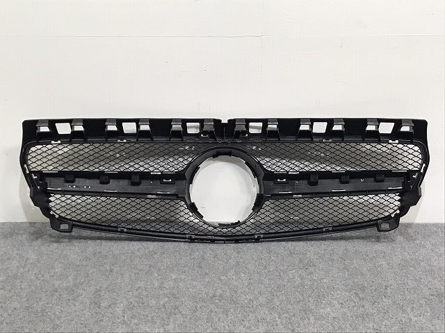 新品!Aクラス W176/AMG 純正 フロント グリル/ラジエーターグリル A 176 888 08 60 1768880860 素地 メルセデスベンツ(126321)