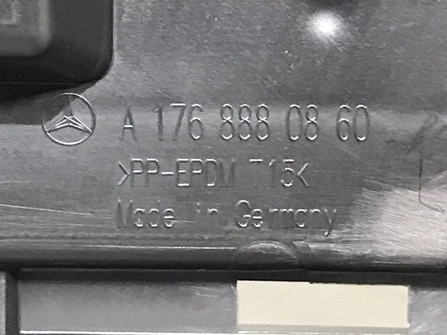 新品!Aクラス W176/AMG 純正 フロント グリル/ラジエーターグリル A 176 888 08 60 1768880860 素地 メルセデスベンツ(126321)
