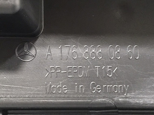 新品!Aクラス W176/AMG 純正 フロント グリル/ラジエーターグリル A 176 888 08 60 1768880860 素地 メルセデスベンツ(126322)