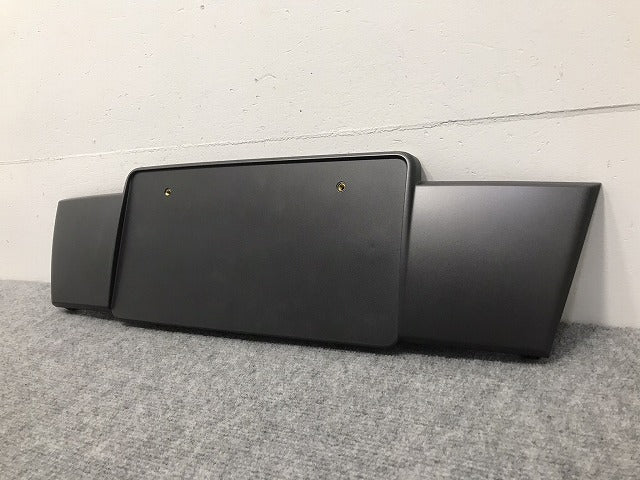 新品!A6 2005-2008 純正 フロント ライセンスベース/ナンバープレートベース 4F0 807 285 4F0807285CF1QP アウディ(126344)