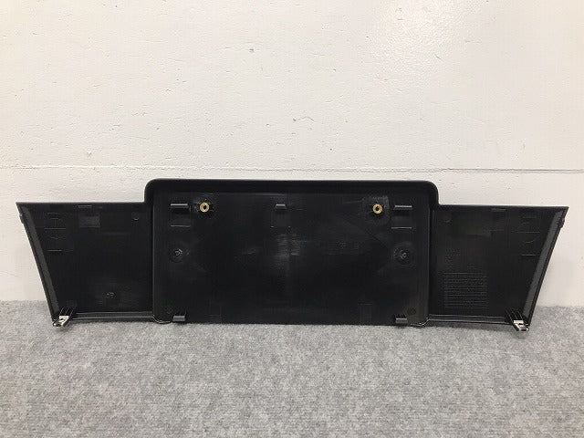 新品!A6 2005-2008 純正 フロント ライセンスベース/ナンバープレートベース 4F0 807 285 4F0807285CF1QP アウディ(126344)
