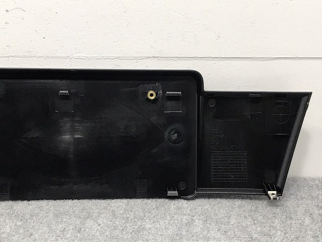 新品!A6 2005-2008 純正 フロント ライセンスベース/ナンバープレートベース 4F0 807 285 4F0807285CF1QP アウディ(126346)