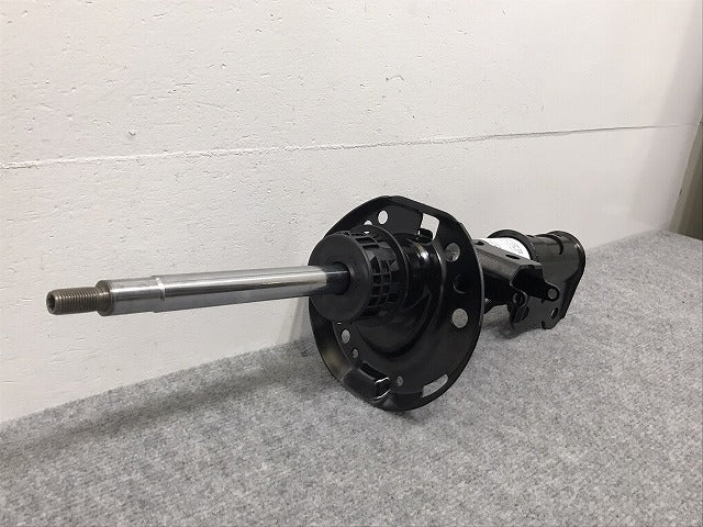 新品!Aクラス/Bクラス W176/W246 純正 右 フロントショックアブソーバー A 176 323 30 00 1763233000 メルセデスベンツ(126355)