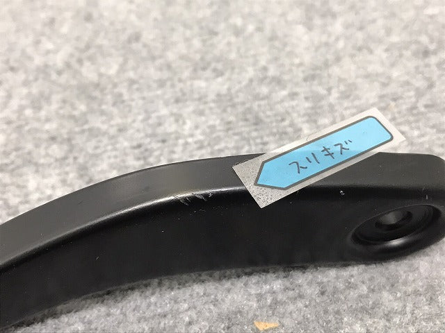 新品!S40 MB系/2004-2012 純正 右 フロント ワイパーアーム 8662653 V8662652 ボルボ(126362)