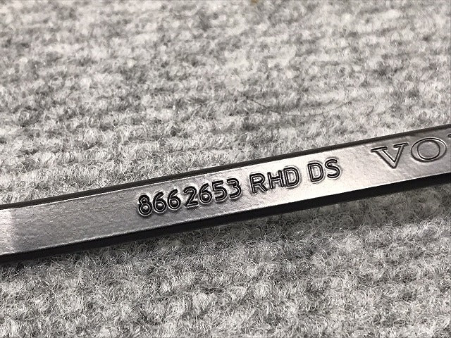 新品!S40 MB系/2004-2012 純正 右 フロント ワイパーアーム 8662653 V8662652 ボルボ(126362)