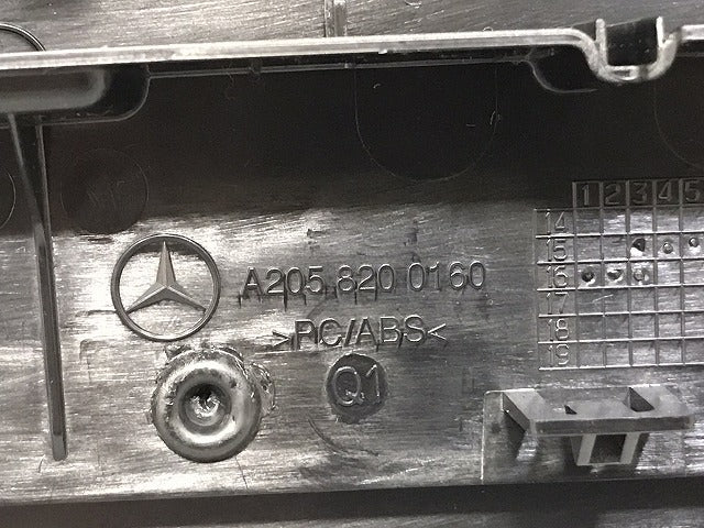 新品!Cクラス W205/2019-2020 純正 ﾊｲﾏｳﾝﾄﾗﾝﾌﾟｶﾊﾞｰ A205 820 0160 A 2058200160 メルセデスベンツ(126365)