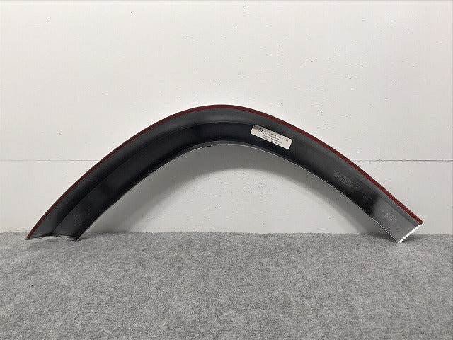 新品!GLクラス X166 純正 右フロントフェンダーアーチモール/オーバーフェンダー A166 884 62 22 16688462229775 メルセデスベンツ(126366)