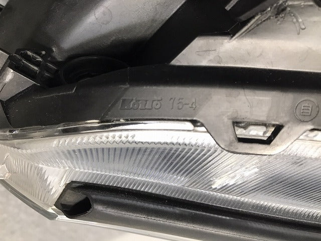サイ/SAI AZK10 純正 前期 左 ヘッドライト/ランプ キセノン HID レベライザー AFS無 刻印74 KOITO 75-4 トヨタ(126400)