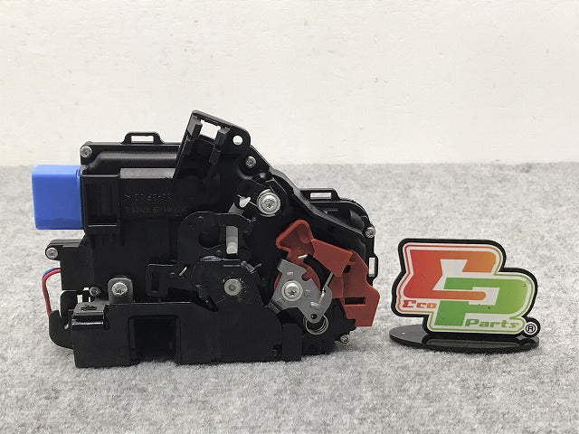 新品!トゥアレグ 7L系/2007-2010 純正 右 ﾘｱﾄﾞｱﾛｯｸ 3D439016K 3D4839016K フォルクスワーゲン(126413)