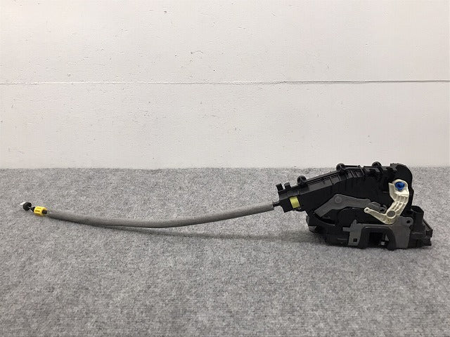 新品!C,E,Sｸﾗｽ W205 213 222/2015 純正 右 ﾘｱﾄﾞｱﾛｯｸ A 099 730 38 00 2220064099 0997303800 メルセデスベンツ(126431)