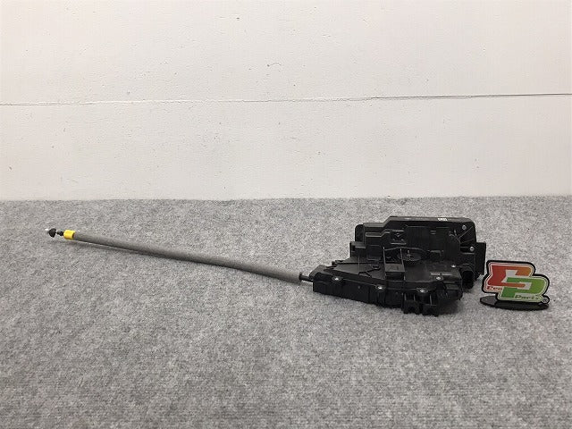 新品!C,E,Sｸﾗｽ W205 213 222/2015 純正 右 ﾘｱﾄﾞｱﾛｯｸ A 099 730 38 00 2220064099 0997303800 メルセデスベンツ(126432)