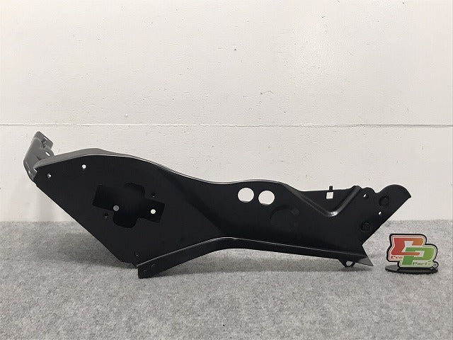 新品!CLSクラス W219/2005-2010 純正 右 フロント ｱｯﾊﾟｰｻﾎﾟｰﾄ 2196200428 2196200428 メルセデスベンツ(126457)