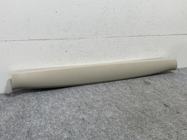 新品!ティーダ C11/JC11/NC11 純正 リア フィニッシャー/バックドアアッパー 90900 ED000 90900-ED000 ベージュ 日産(126478)