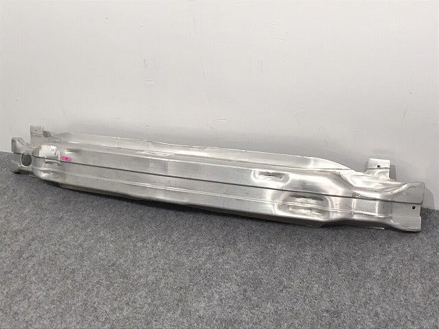 新品!A6(C6) 4F/2005-2011 純正 フロント バンパーホースメント/クロスメンバー 4F0 807 111 E 4F0807111E アウディ(126482)