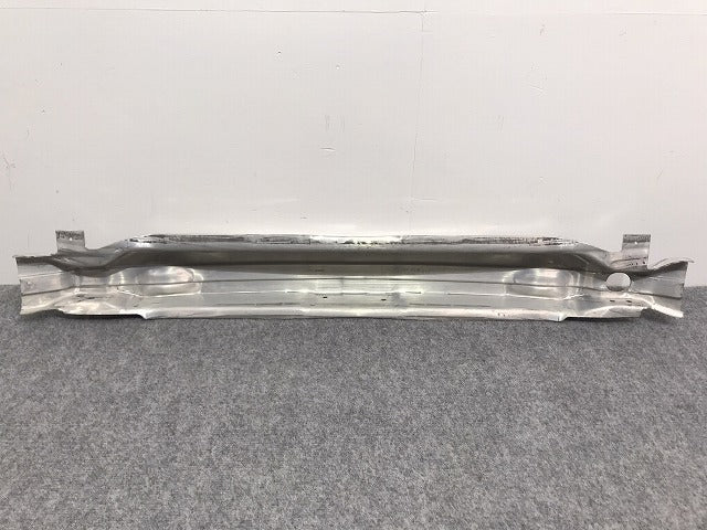新品!A6(C6) 4F/2005-2011 純正 フロント バンパーホースメント/クロスメンバー 4F0 807 111 E 4F0807111E アウディ(126482)