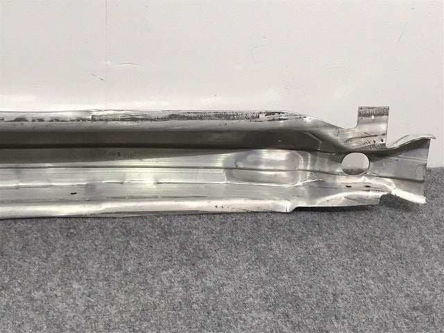 新品!A6(C6) 4F/2005-2011 純正 フロント バンパーホースメント/クロスメンバー 4F0 807 111 E 4F0807111E アウディ(126482)