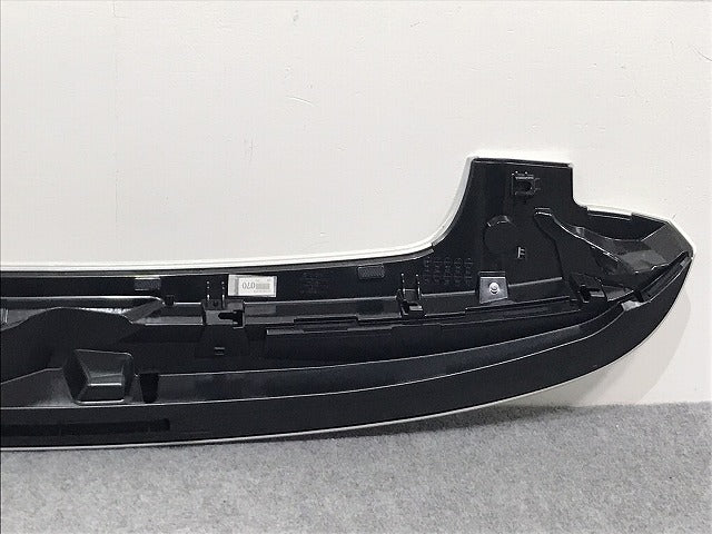 新車外し!ヴォクシー/S VOXY/90系/ZWR90W/ZWR95W/MZRA90W/MZRA95W 純正 リアスポイラー/ルーフスポイラー/ウィング 76871-V1010 070(126585)