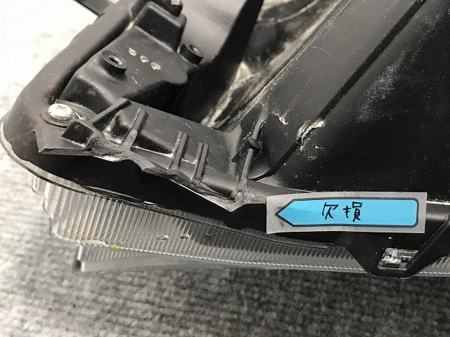 ソリオ MA26S/MA36S/MA46S 純正 右 ヘッドライト/ランプ ハロゲン レベライザー KOITO 100-59330 スズキ(126647)