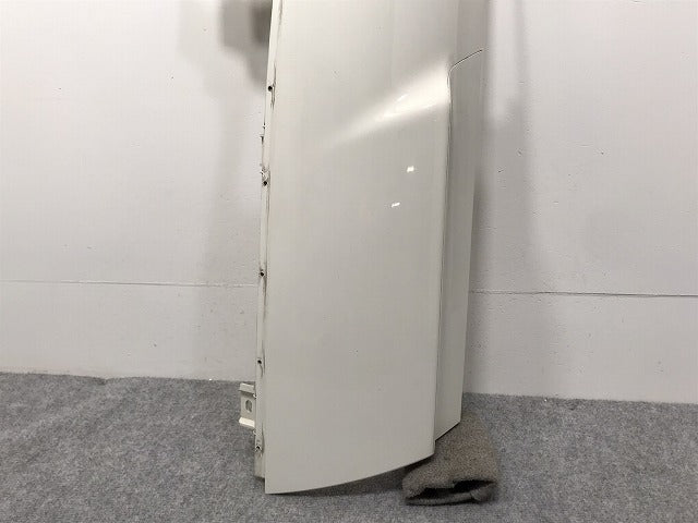 ギガ 10t 大型 2代目 2015- 純正 左 コーナーパネル ホワイト ソリッド いすゞ(126706)