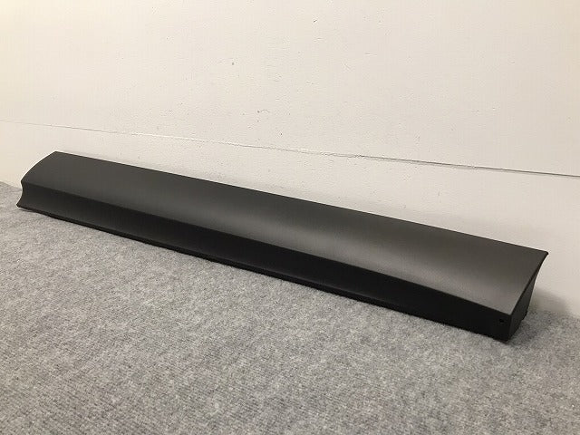 新車取り外し!クラウン/クロスオーバー TZSH35/AZSH35 純正 右フロントドア サイドパネル 75073-30020 素地 トヨタ(126746)
