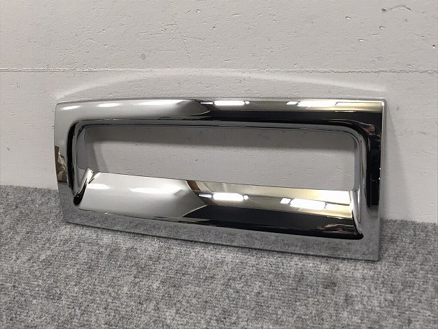 新品!エルグランド E51/ME51/MNE51/NE51 右 テールランプカバー/コンビランプカバー B6552-WL000 B6552-WL000 メッキ 日産(126807)