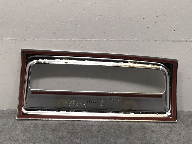 新品!エルグランド E51/ME51/MNE51/NE51 右 テールランプカバー/コンビランプカバー B6552-WL000 B6552-WL000 メッキ 日産(126807)