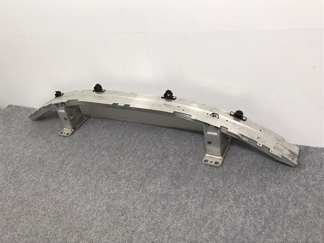 新品!5シリーズ E60/E61/2005-2010 純正 フロント ホースメント 51117178080 BMW(126823)