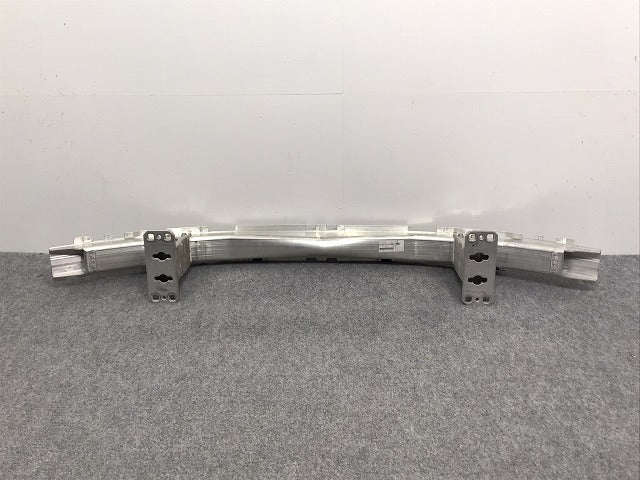 新品!5シリーズ E60/E61/2005-2010 純正 フロント ホースメント 51117178080 BMW(126826)