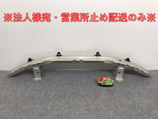 新品!5シリーズ E60/E61/2005-2010 純正 フロント ホースメント 51117178080 BMW(126827)